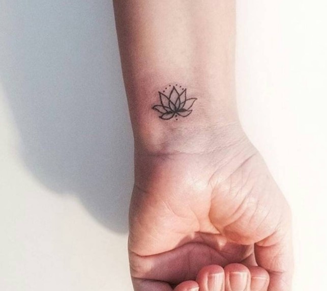 Источник: Instagram @ little.tattoos/minitatt