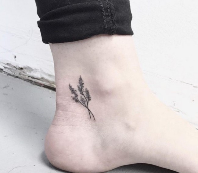 Источник: Instagram @ little.tattoos/minitatt