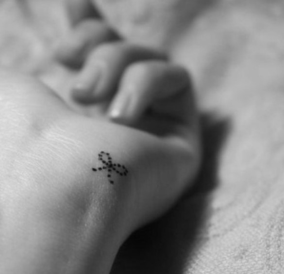 Источник: Instagram @ little.tattoos/minitatt