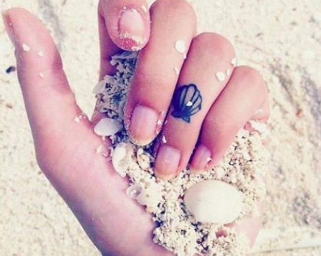 Источник: Instagram @ little.tattoos/minitatt