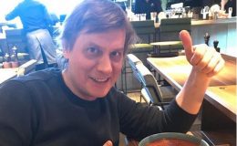 Степан Казанин впервые показал жену и сыновей