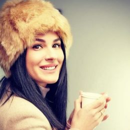 Маша Ефросинина выгуляла сына и шубу за 20 тысяч гривен