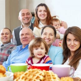 Как установить границы общения с родственниками после рождения ребенка