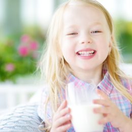10 правил безопасности молочных продуктов от Комаровского