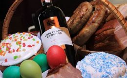 Скільки коштуватиме українцям великодній кошик у 2019 році