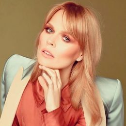 Ольга Фреймут показала 15-річну доньку: матусина копія