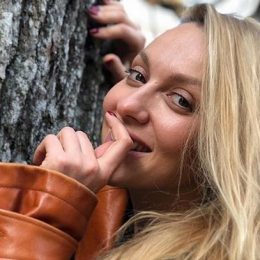 Оля Полякова показала доньок та обурила передплатників
