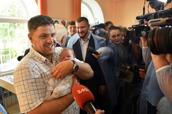 регистрация новорожденного, регистрация новорожденного в роддоме, как зарегистрировать новороржденного, свидетьство о рождении