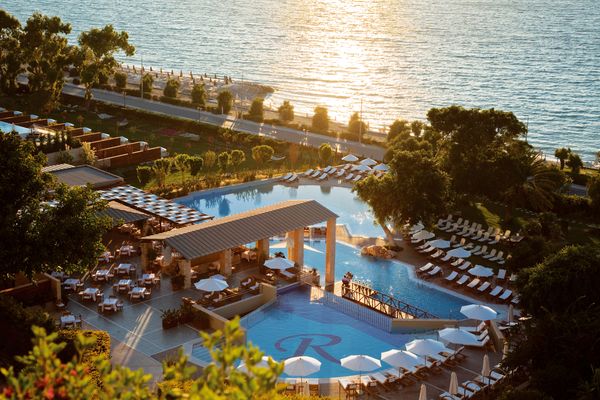 Источник: amathusrhodes.com