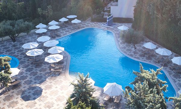 Источник: amathusrhodes.com