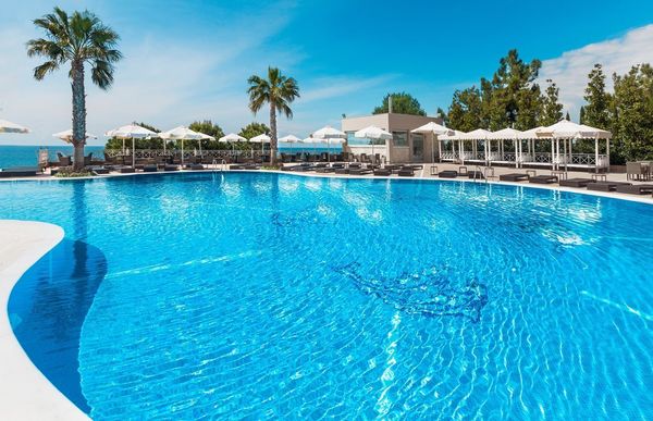 Источник: pomegranatespahotel.com