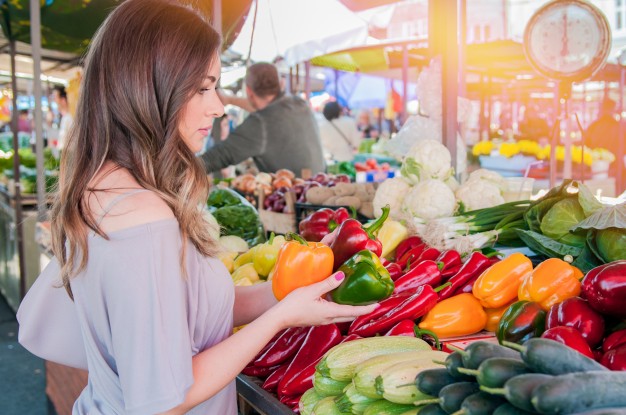 Що купувати на ринку у липні: 9 головних сезонних продуктів