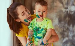 Смешно и жизненно: самые глупые промахи мам, которые могут случится с каждой из нас