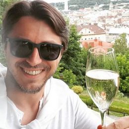 Сергій Притула зворушливо привітав дружину з роковинами весілля