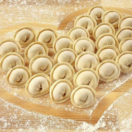 Лепим вареники и пельмени: 5 лучших рецептов
