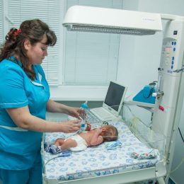 «Ранние пташки»: в Киеве прошла Международная конференция по выхаживанию и реабилитации недоношенных детей