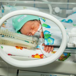 День недоношенных детей: Украина в числе стран с самым низким показателем числа недоношенных детей в мире