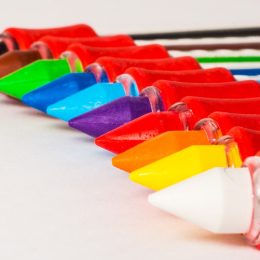 Лечение цветом: цветотерапия для детей
