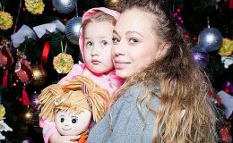 Зимние девочки: Яна Соломко поделилась новыми фото с дочкой