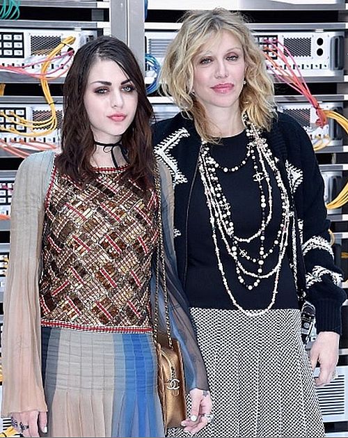 Источник: instagram @courtneylove