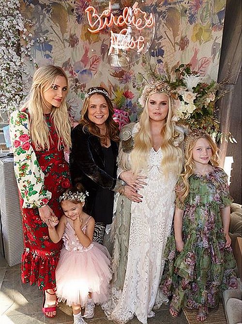 Источник: instagram @jessicasimpson