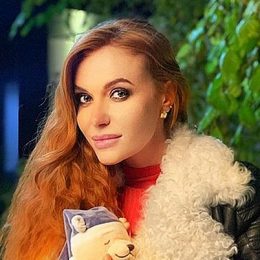 Цыплята: Слава Каминская показала детей и мужа