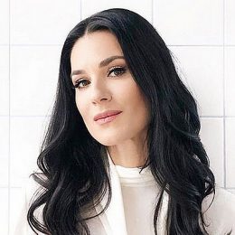 Я беру с нее пример: Маша Ефросинина трогательно поздравила дочку с Днем рождения