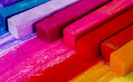 10 игр с цветными мелками для малышей и детей постарше