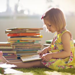 Що почитати дитині: 30 вічних книг для різного віку
