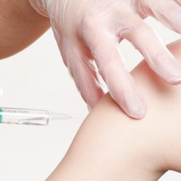 Корь наступает: в тихоокеанской стране вводят массовую вакцинацию