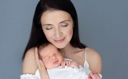 Валентина Хамайко бере 4-місячного сина із собою на роботу