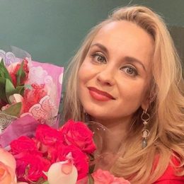 Лилия Ребрик показала дочек на море