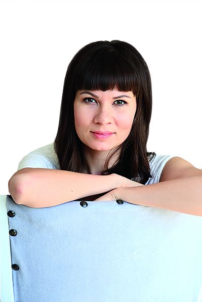 Ольга Свистунова, Инструктор по материнскому искусству, психолог, нейропсихолог, мама четверых детей, основатель Академии материнства Ольги Свистуновой, автор пособий, книг, ведущая тренинговых программ для родителей Блог olgasvistunova.com, ФБ: olgasvistunovapublic, Instagram: @olgasvistunova_