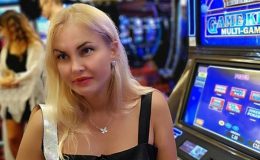 Круиз с детьми: Камалия отправилась в отпуск с близнецами