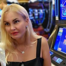 Круиз с детьми: Камалия отправилась в отпуск с близнецами