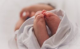 Каждая шестая мама недовольна своими родами
