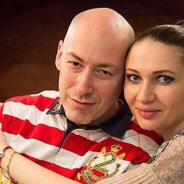 Дмитрий Гордон стал отцом седьмого ребенка