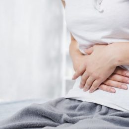 8 насторожуючих симптомів апендициту