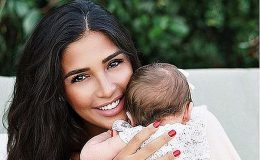 Санта Димопулос вернулась в Киев с маленькой дочкой