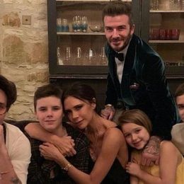 Девід та Вікторія Бекхем хрестили сина та доньку