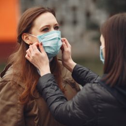 Карантин в Украине: чем запастись, чтобы не выходить из дома
