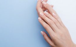 9 советов, чтобы спасти руки после антисептика