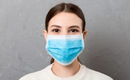 Там ховається коронавірус: 5 небезпек у магазині