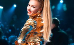 Оля Полякова рассказала, как научила дочь целоваться