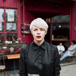 ONUKA показала новонародженого сина
