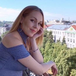 Вагітна Alyosha показала, яку дитячу підготувала для доньки