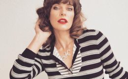 Неидеальная мама: Милла Йовович показала плачущую дочь