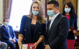 5 зіркових батьків, які здобули почесні нагороди від президента