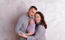 Це щастя: Наталка Карпа показала, як годує грудьми