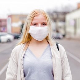 Вчені розповіли, для кого коронавірус смертельно небезпечний
